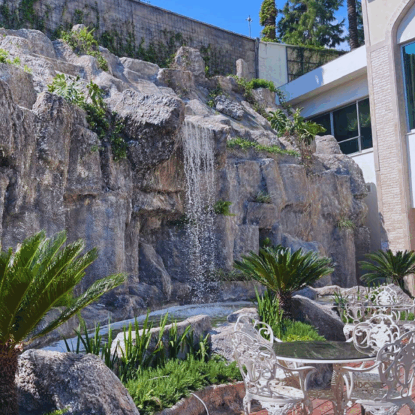 saphir hotel yapay şelale